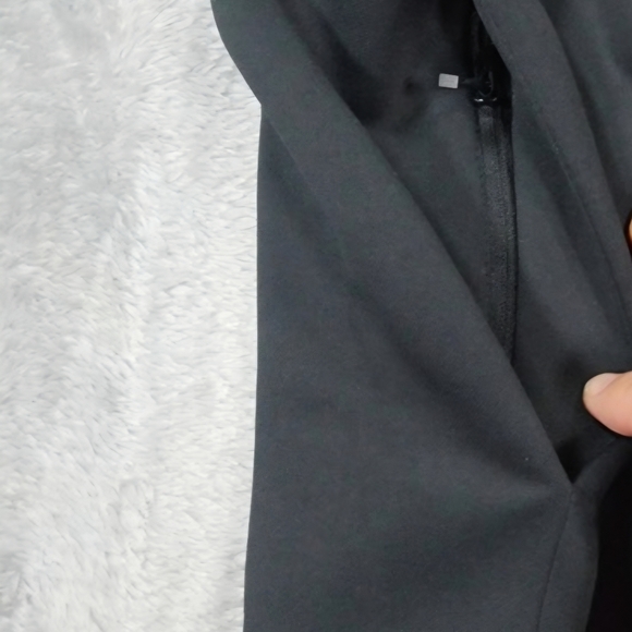 Adidas Vegas Golden Knights NHL Sweater I  Zipper Pockets Men's Size Large (EUC) - Picture 5 of 10